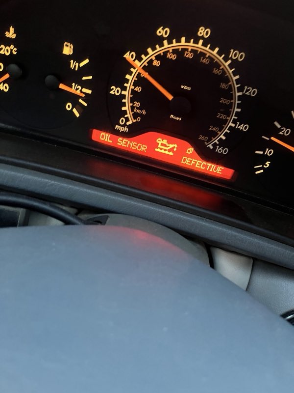 Diagnostic check reading the instrument cluster